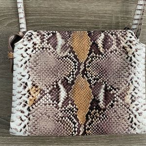 a.new.day Crossbody bag